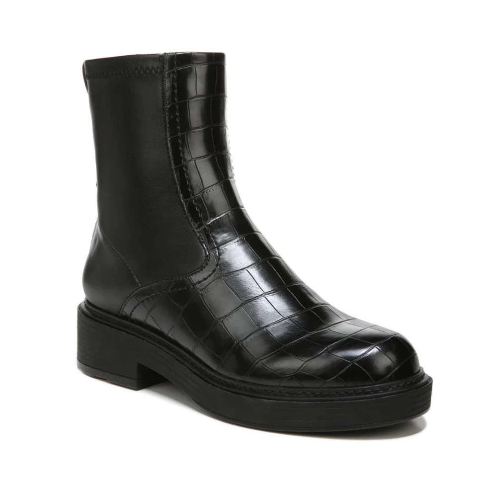 Franco sarto Karbon Chelsea boots
